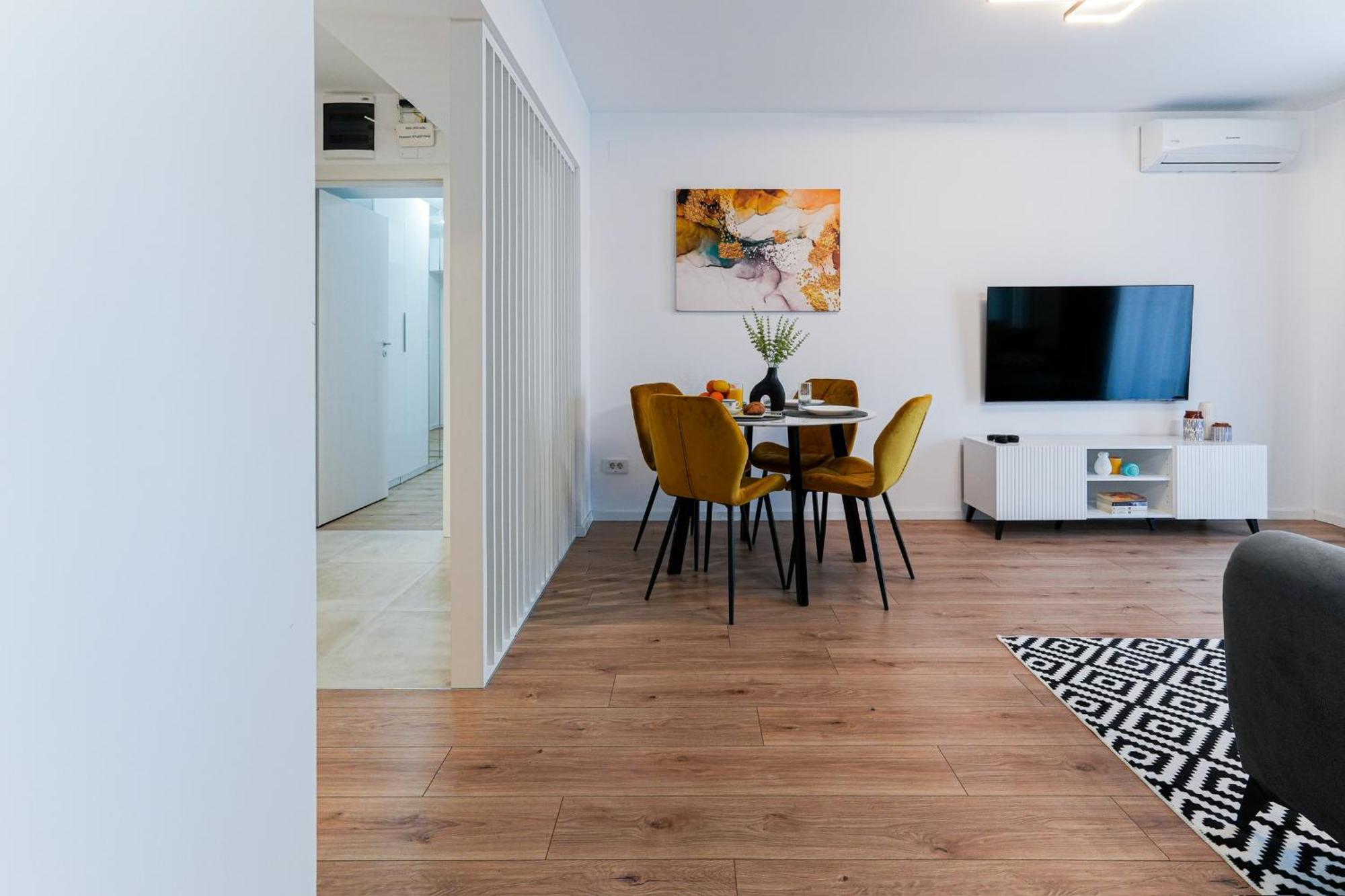 Sandra - Park-View Apt With Balcony & Parking Bucareste Exterior foto