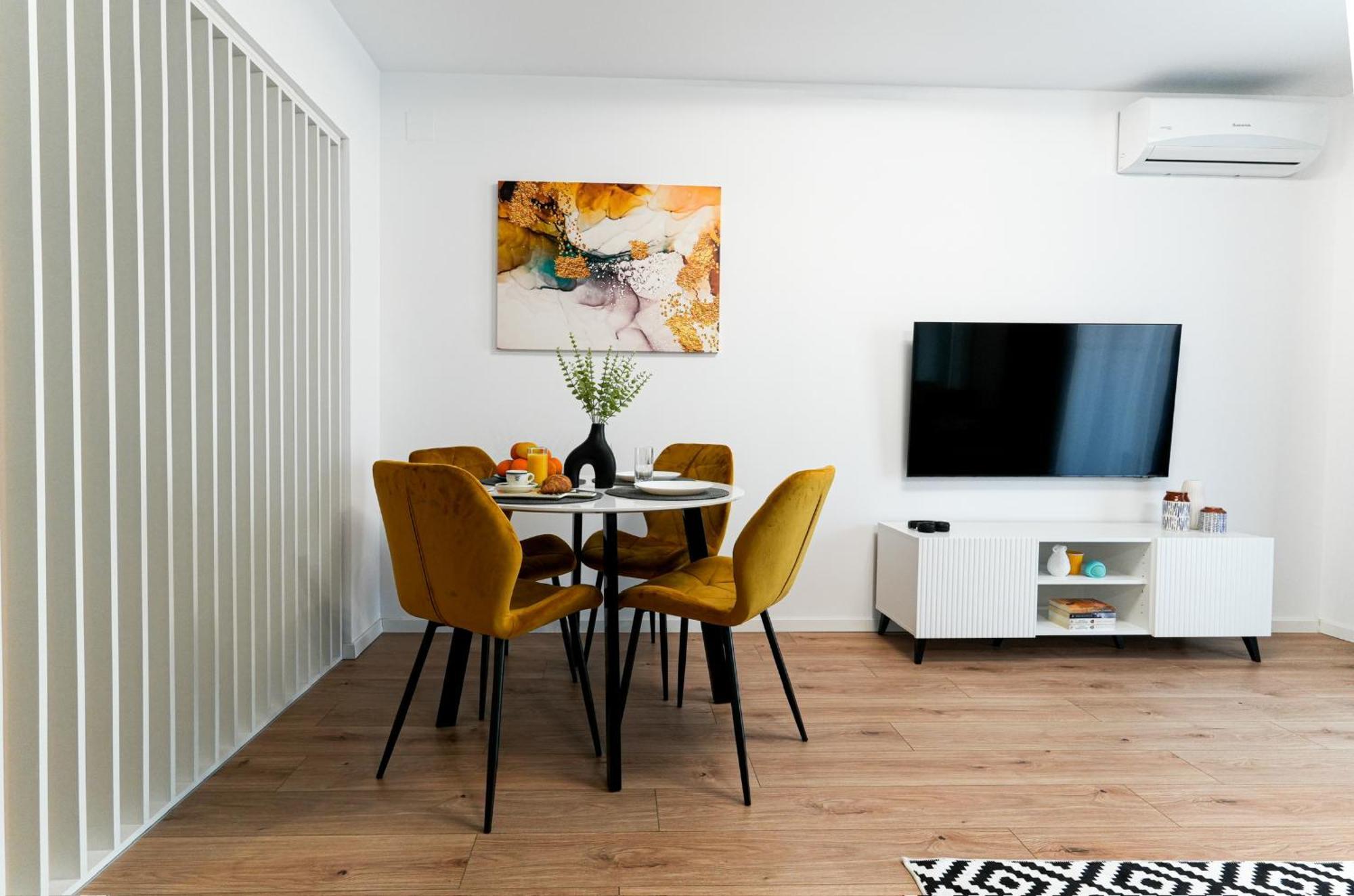 Sandra - Park-View Apt With Balcony & Parking Bucareste Exterior foto